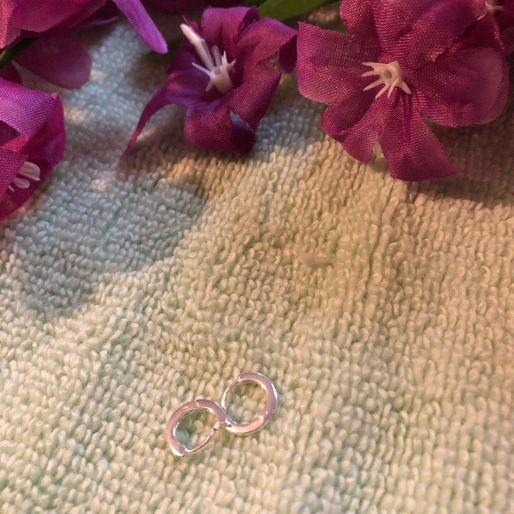 Silver color pierce earrings